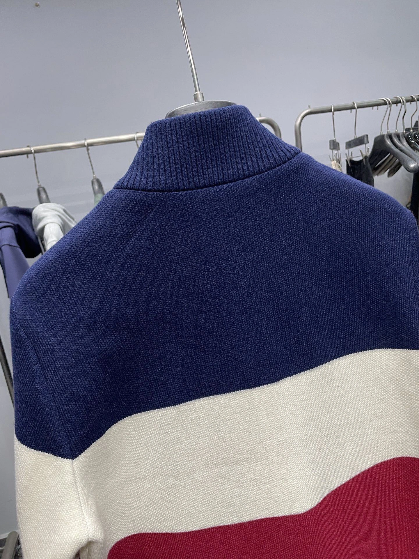 wg.luxury- 6u33i embroidery 2colour item:E-F501J2337-2H